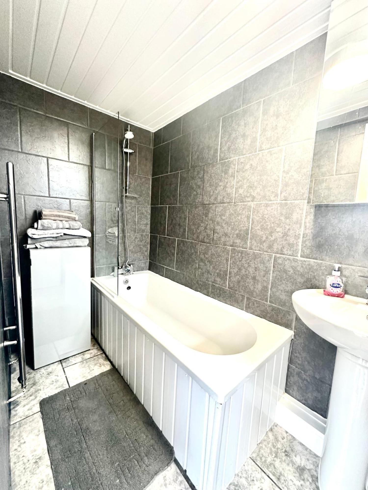 Arthur Street, Stylish 3 Bedroom House Kingston upon Hull Exterior foto